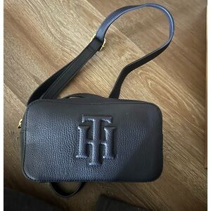 Tommy Hilfiger cross body